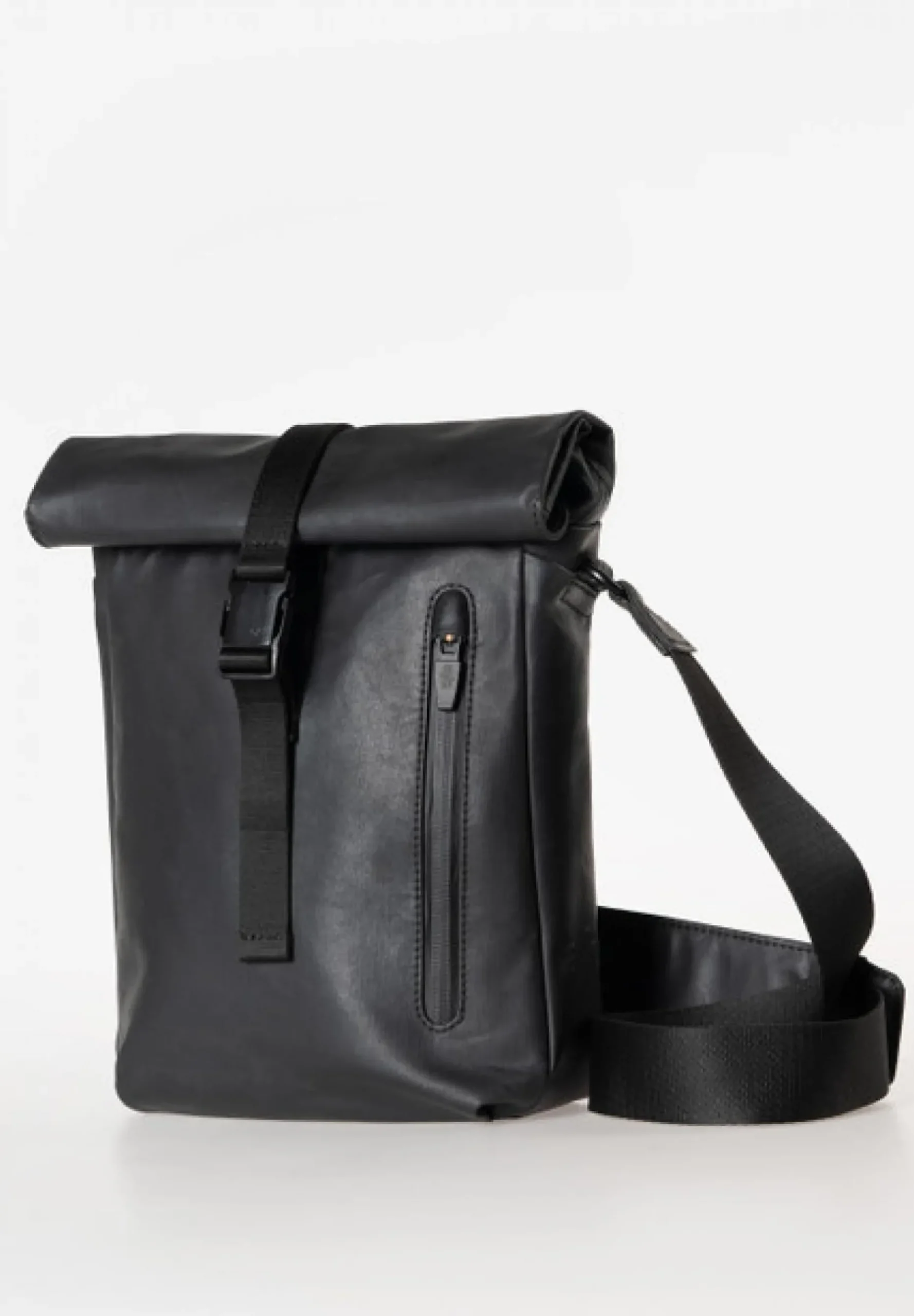 Aunts & Uncles Kuji RE Rolltop Umhängetasche black