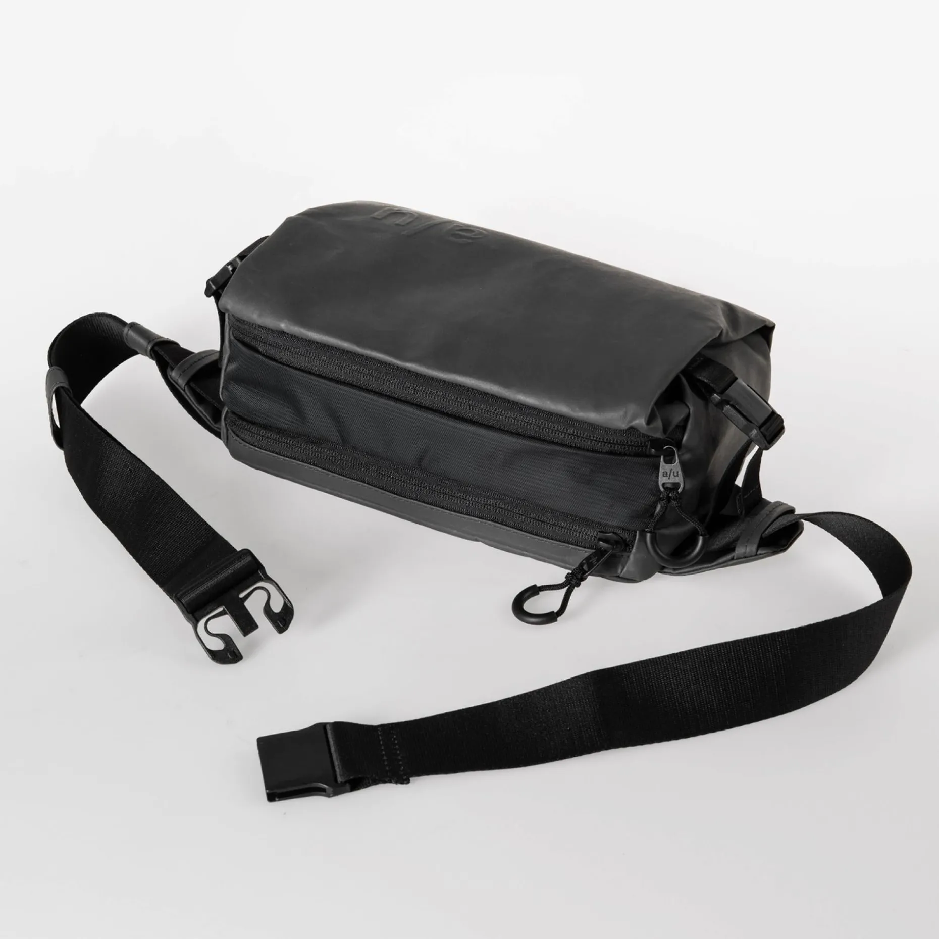 Aunts & Uncles Yodo RE Rolltop Umhängetasche volcanic ash