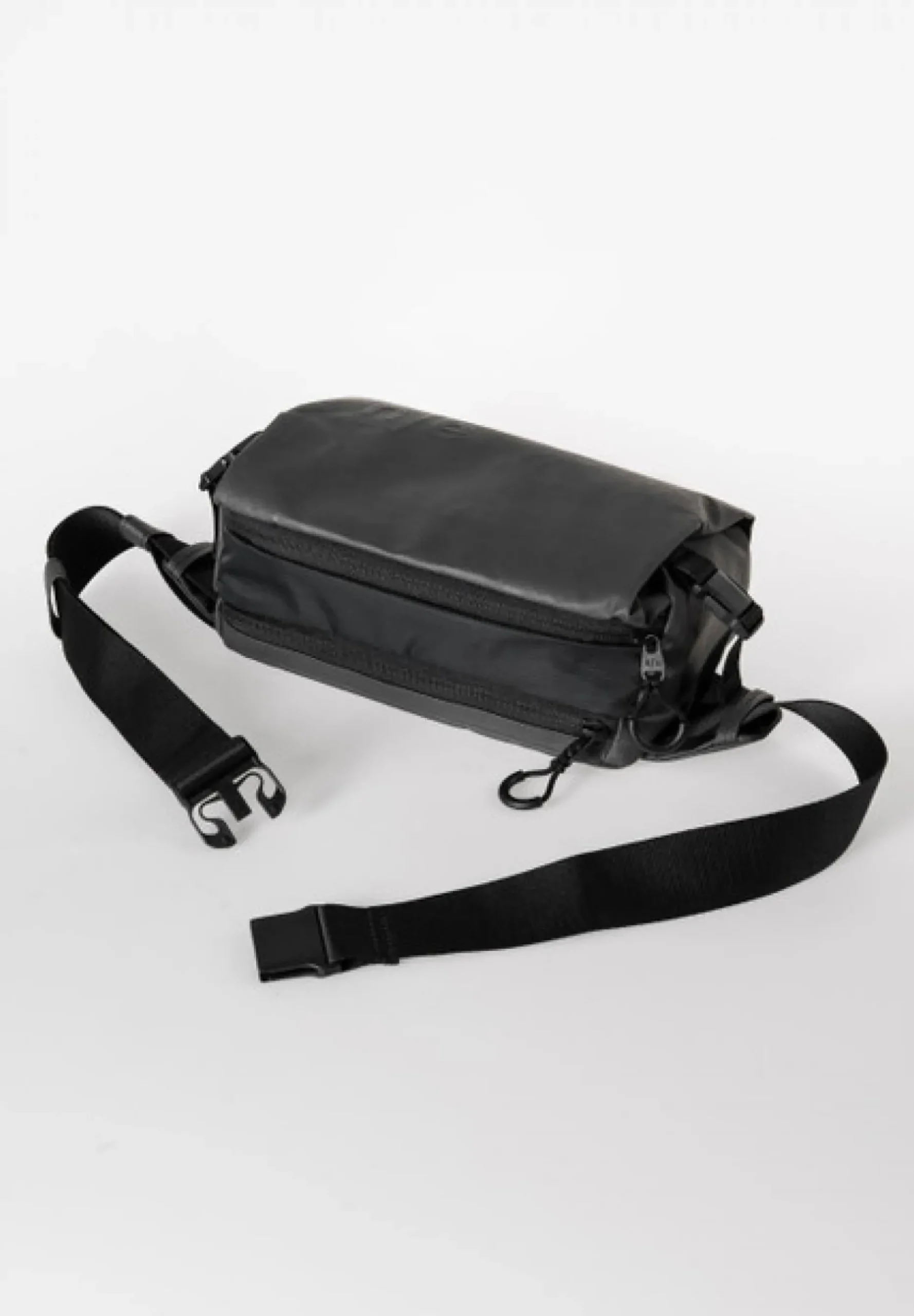 Aunts & Uncles Yodo RE Rolltop Umhängetasche volcanic ash