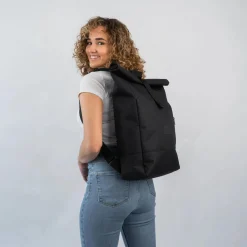 Johnny Urban Rolltop Rucksack Robin Large Schwarz