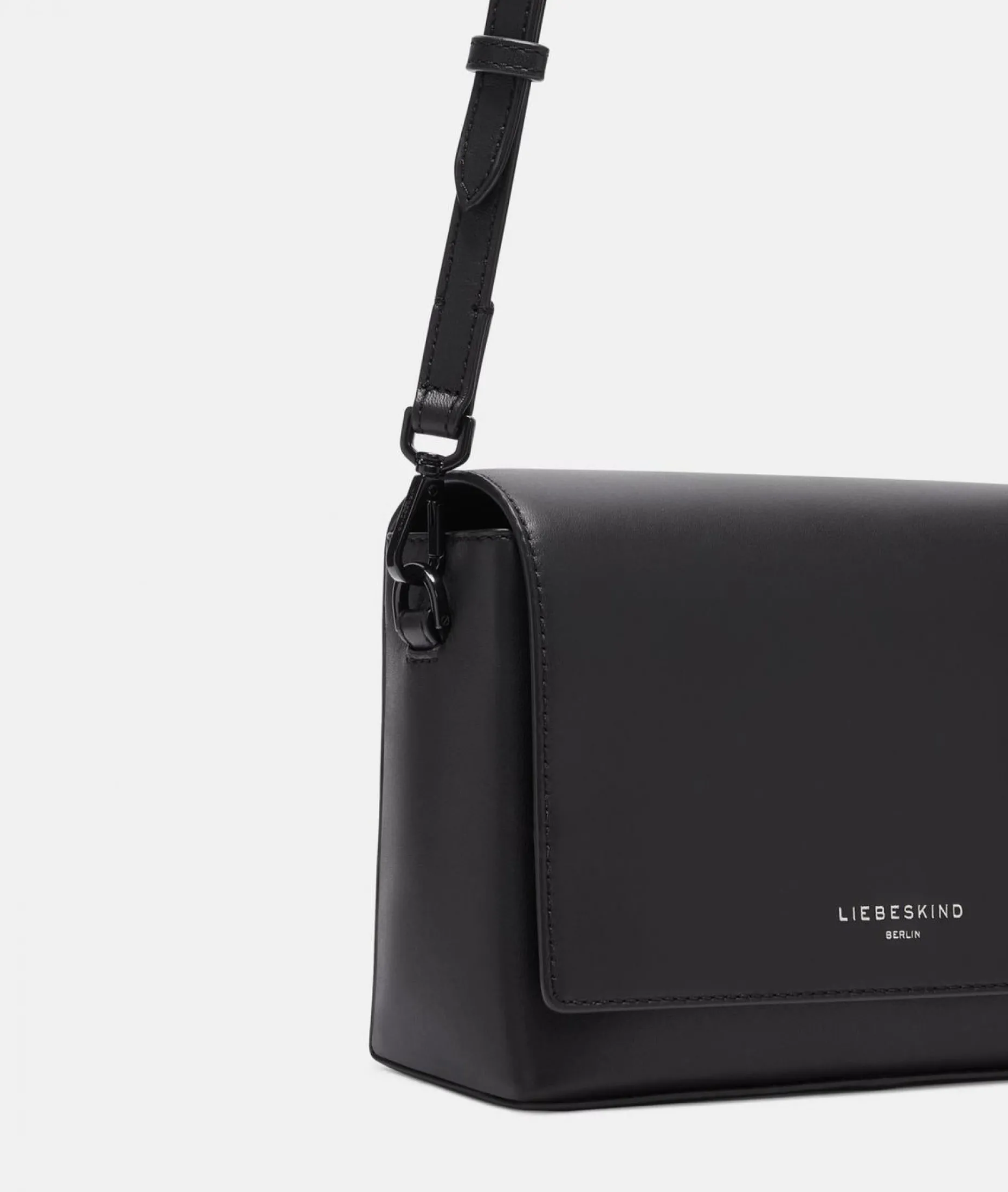 Liebeskind Berlin Crossbody Hilla M Schwarz Schafsleder