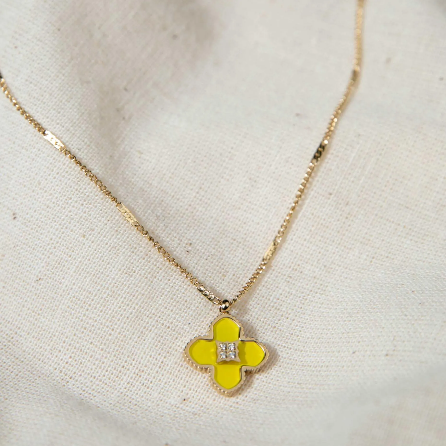 ZAG Bijoux Halskette Blume - Farbe: Gelb